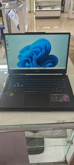MSI Cyborg 15 AI3V RTX 4060