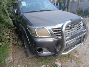 Toyota Hilux Double Cab 2012