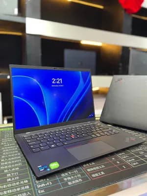 Lenovo ThinkPad X1 Carbon i7