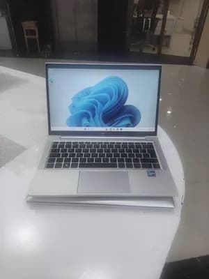 HP Elitebook 830 G8 Touchscreen