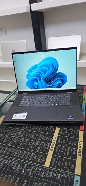HP OmniBook X Flip 16 Laptop
