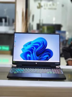 Acer Predator Helios 300 Gaming Laptop