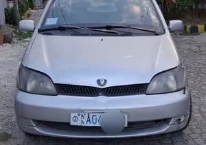 Toyota Platz 2001 1000cc used