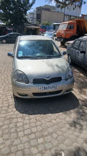 Toyota Vitz 2004 1.0L