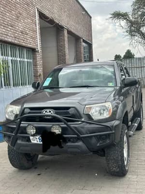 Toyota Tacoma 2014 2.7L used