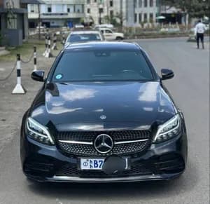 Mercedes-Benz C-200 2021