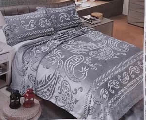 Velvet Fabric Comforter Set