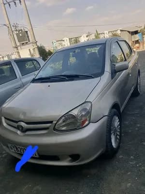 Toyota Platz 2005 Sedan
