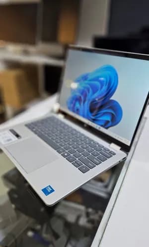 HP Omnibook Core 7 Laptop