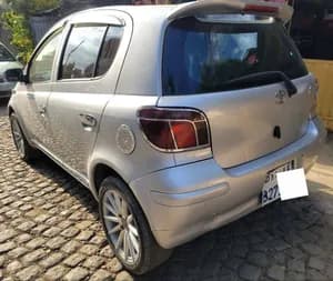 Vitz 2004