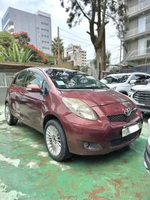 Toyota Yaris Compact 2010