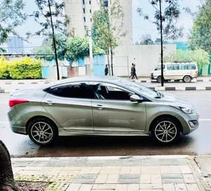 Hyundai Avante 2014 1.6L used