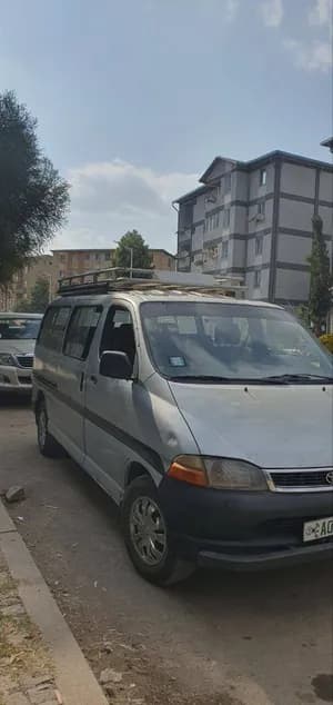 Mack 2LT Fabrica Van