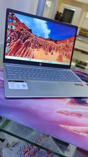 HP Ryzen 5 Touchscreen Laptop 15.6