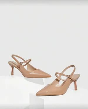 Pointy toe low heel pump