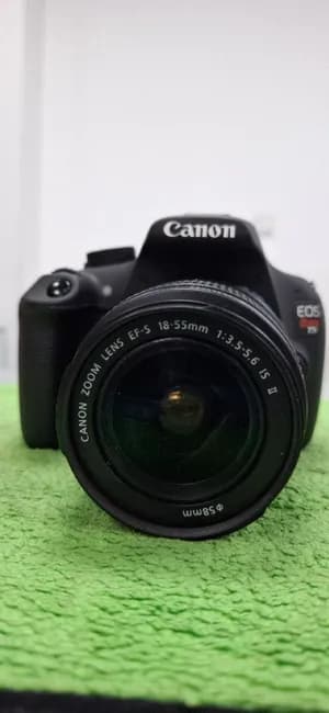 Canon Rebel T5 1200D Camera