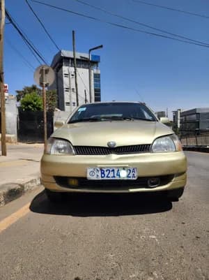 Toyota Platz 2001 1.0L Automatic