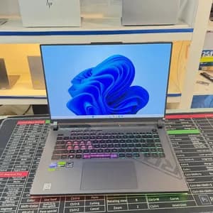 Asus ROG Strix i9 RTX 4060 Laptop