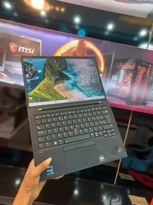 Lenovo ThinkPad X1 Carbon Gen 10