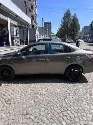 Toyota Yaris Sedan 2015 1.3 CC