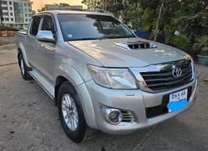 Toyota Hilux Double Cab 2013