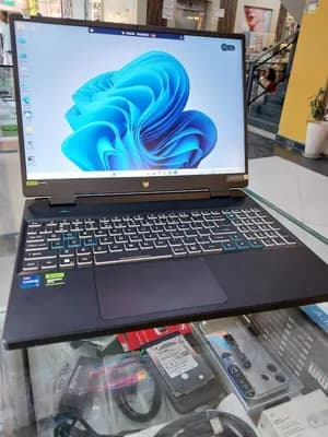 Acer Predator i7 RTX 4050 Gaming Laptop