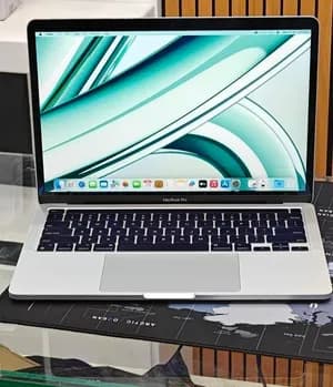 MacBook Pro M2 2022