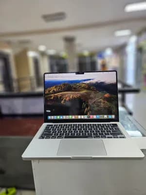 Apple M3 14-inch MacBook Pro