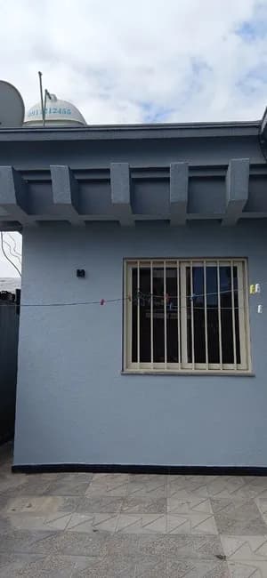 ቪላ ቤት 105 ካሬ