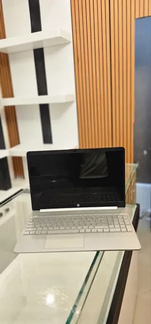HP Notebook 15.6 Touch i5 Laptop
