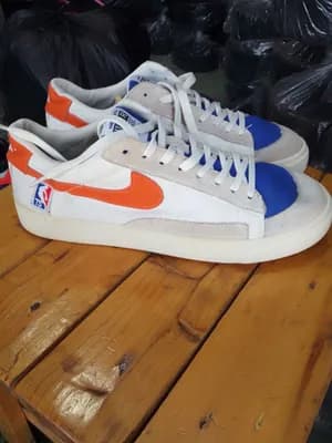 XXX Like New Sneakers Size 40