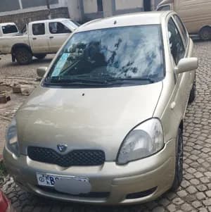 Toyota Vitz 2002