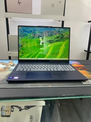 Lenovo IdeaPad X360 Core Ultra 7