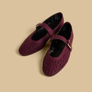 MAX cut out buckle belt ballerina