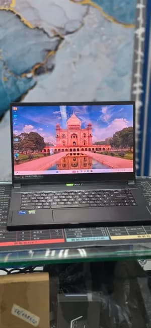 MSI Creator 15 A11UE Gaming Laptop