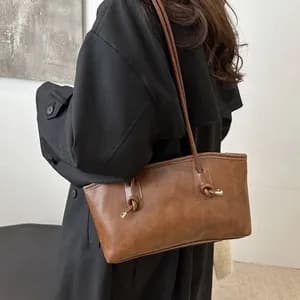 Rectangular shoulder bag with knot details