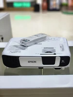 Epson EB-S41 Projector