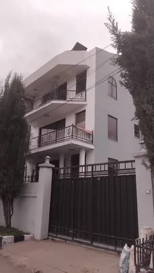 Modern Residential House Summit 250 sqm