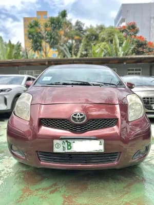 Toyota Yaris Compact 2010 1000cc