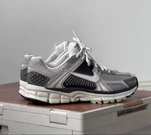 Nike Vomero 5 Cobblestone Pewter Shoes