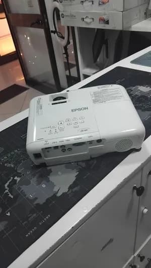 Epson EB-S41 Projector