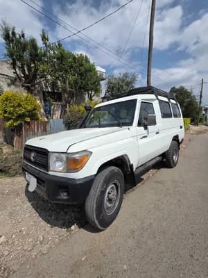 Toyota Land Cruiser 1HZ Long Base