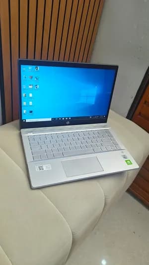 HP Pavilion 14 i7 16GB 512GB