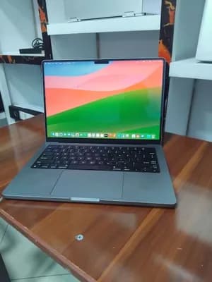 Apple MacBook Pro M1 Pro 14-inch