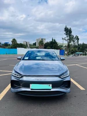 BYD E2