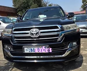 Toyota Landcruiser V8 VX.R 2011