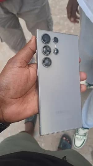 Samsung Galaxy S24 Ultra 256GB