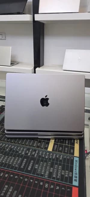 MacBook Pro M1 Pro 14-inch