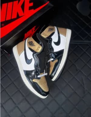 Nike Air Jordan 1