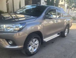 Toyota Hilux Revo X-Cab 2017